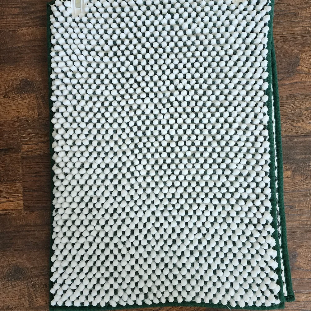Threshold Black and White Bath Mat